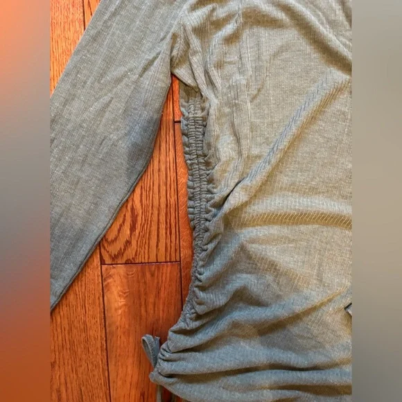 Dynamite Olive Ribbed Top - Picture 2 of 3